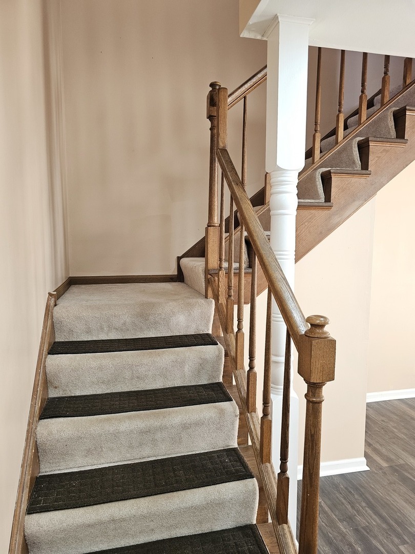 1529 Lighthouse Drive Naperville, IL 60565 - Photo 12 of 21 a view of entryway