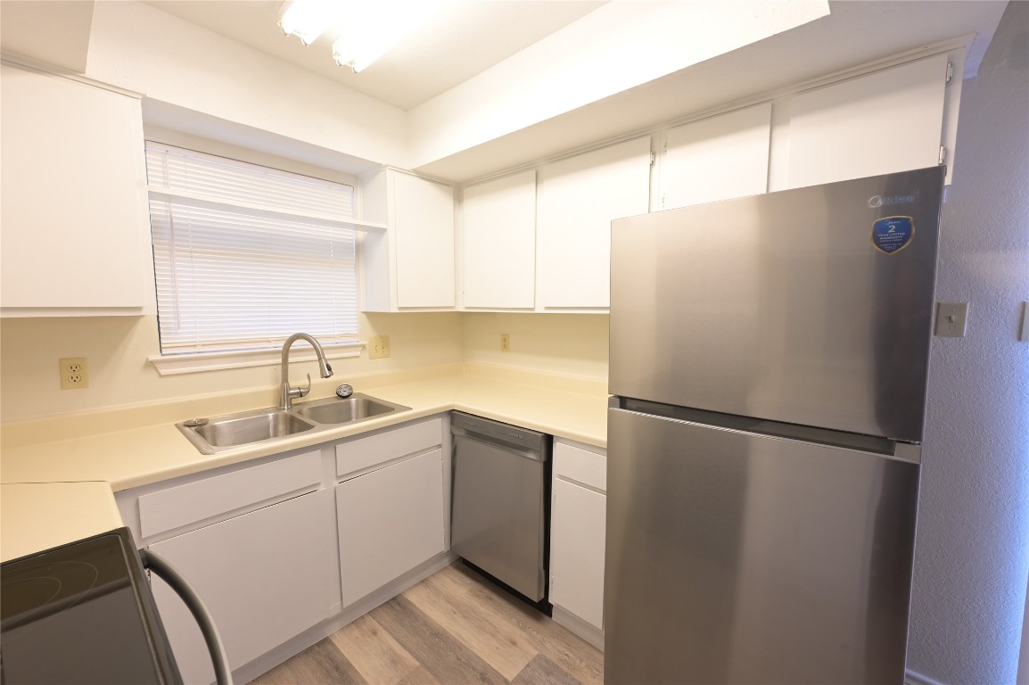 916 Crockett Street, Unit A Lockhart, TX 78644 - Photo 3 of 11