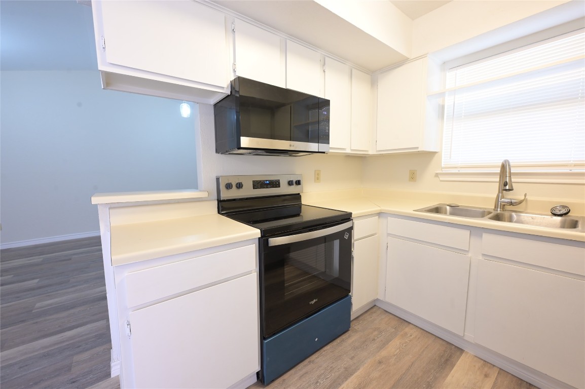 916 Crockett Street, Unit A Lockhart, TX 78644 - Photo 4 of 11