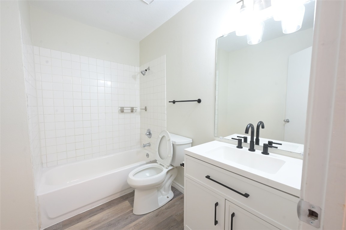 916 Crockett Street, Unit A Lockhart, TX 78644 - Photo 5 of 11