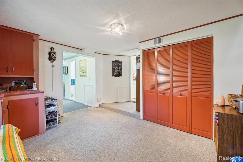 43832 Robson Road Belleville, MI 48111 - Photo 14 of 66 Gallery Image 14