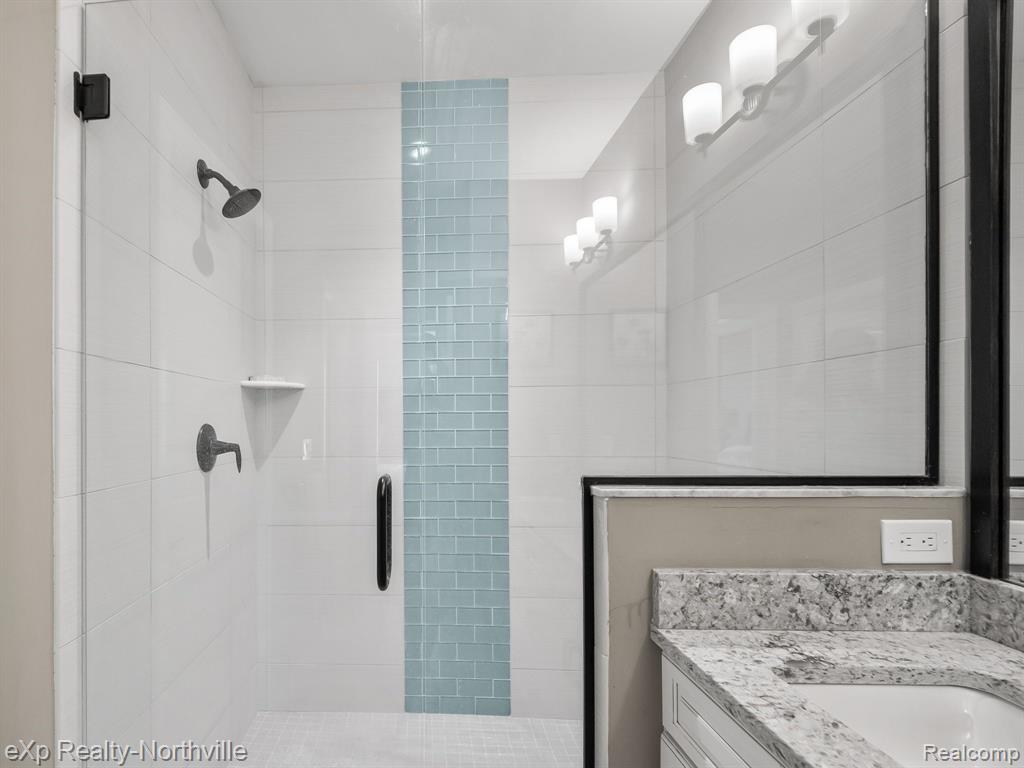 42776 Cardinal Way Novi, MI 48375 - Photo 20 of 46