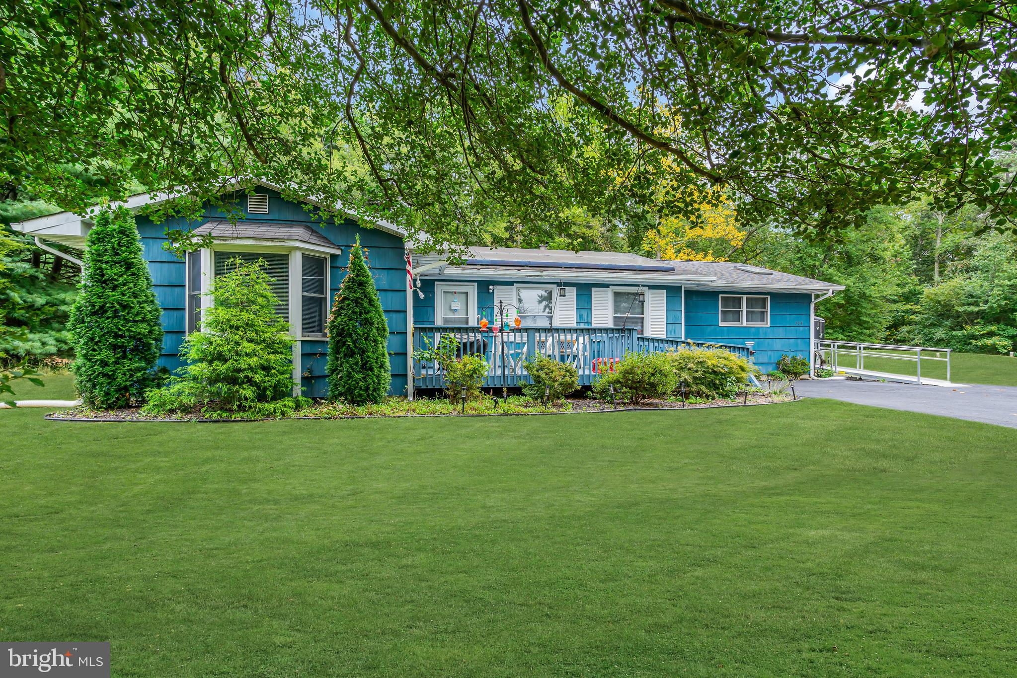 733 Buck Road Monroeville, NJ 08343 - Photo 3 of 24 a house view with a garden space