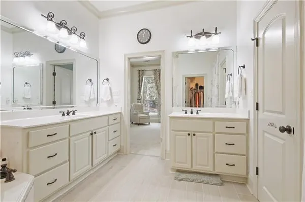 $380,000 | 155 Grand Lake Drive, Covington, LA 70435