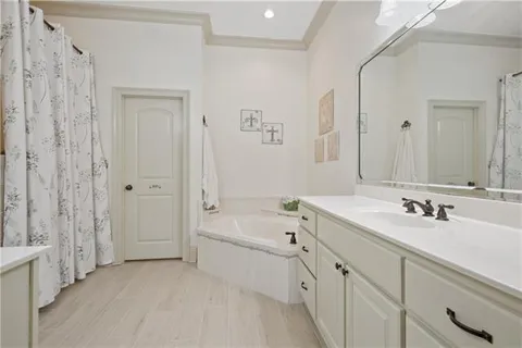 $380,000 | 155 Grand Lake Drive, Covington, LA 70435