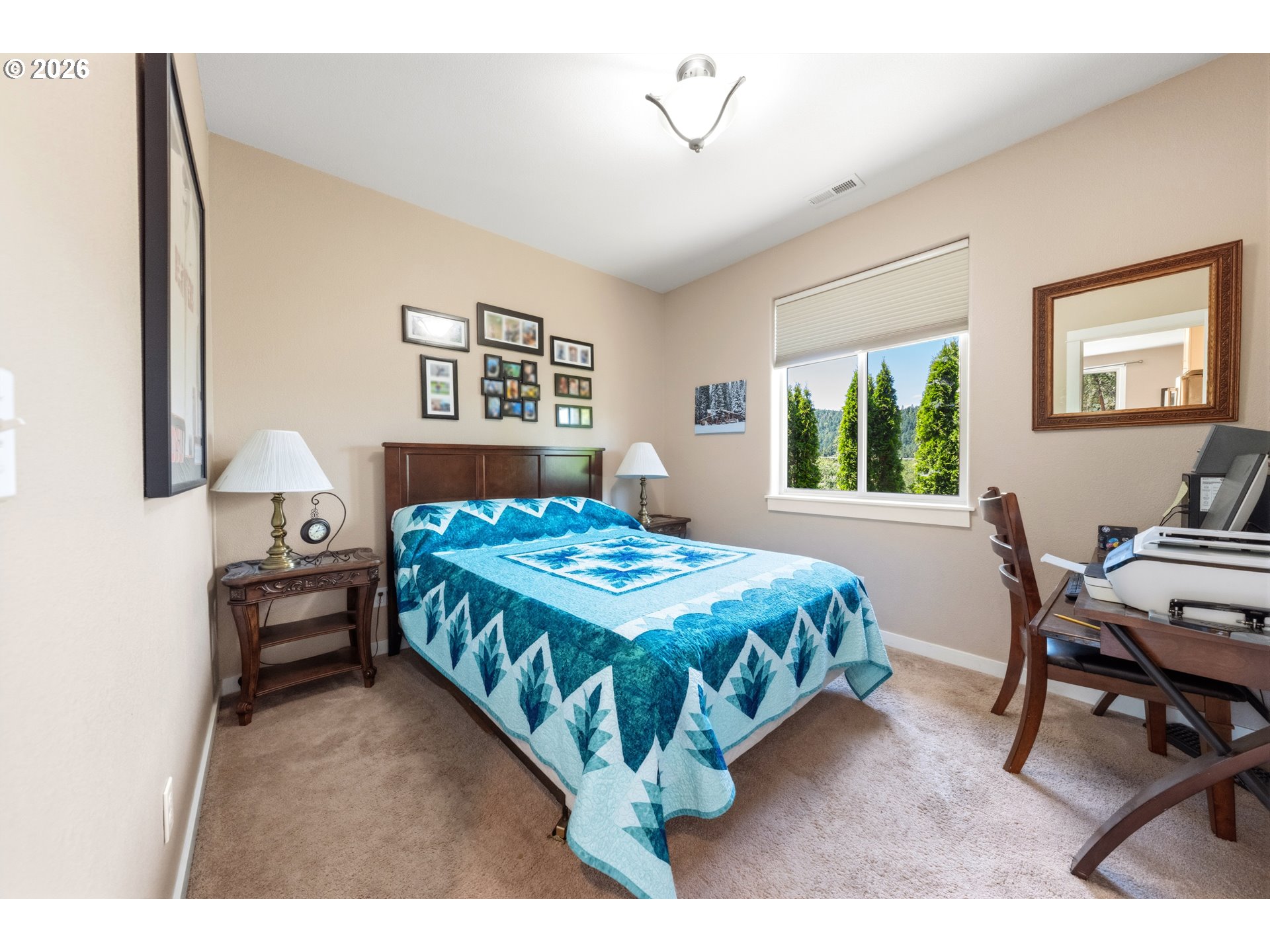 3721 Colonial Road Roseburg, OR 97471 - Photo 21 of 48 Bedroom