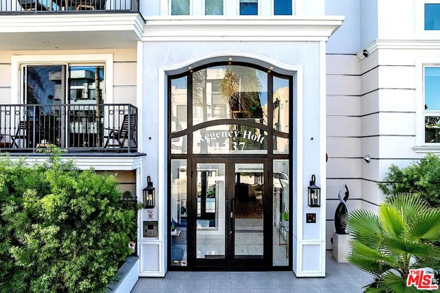 a view of front door