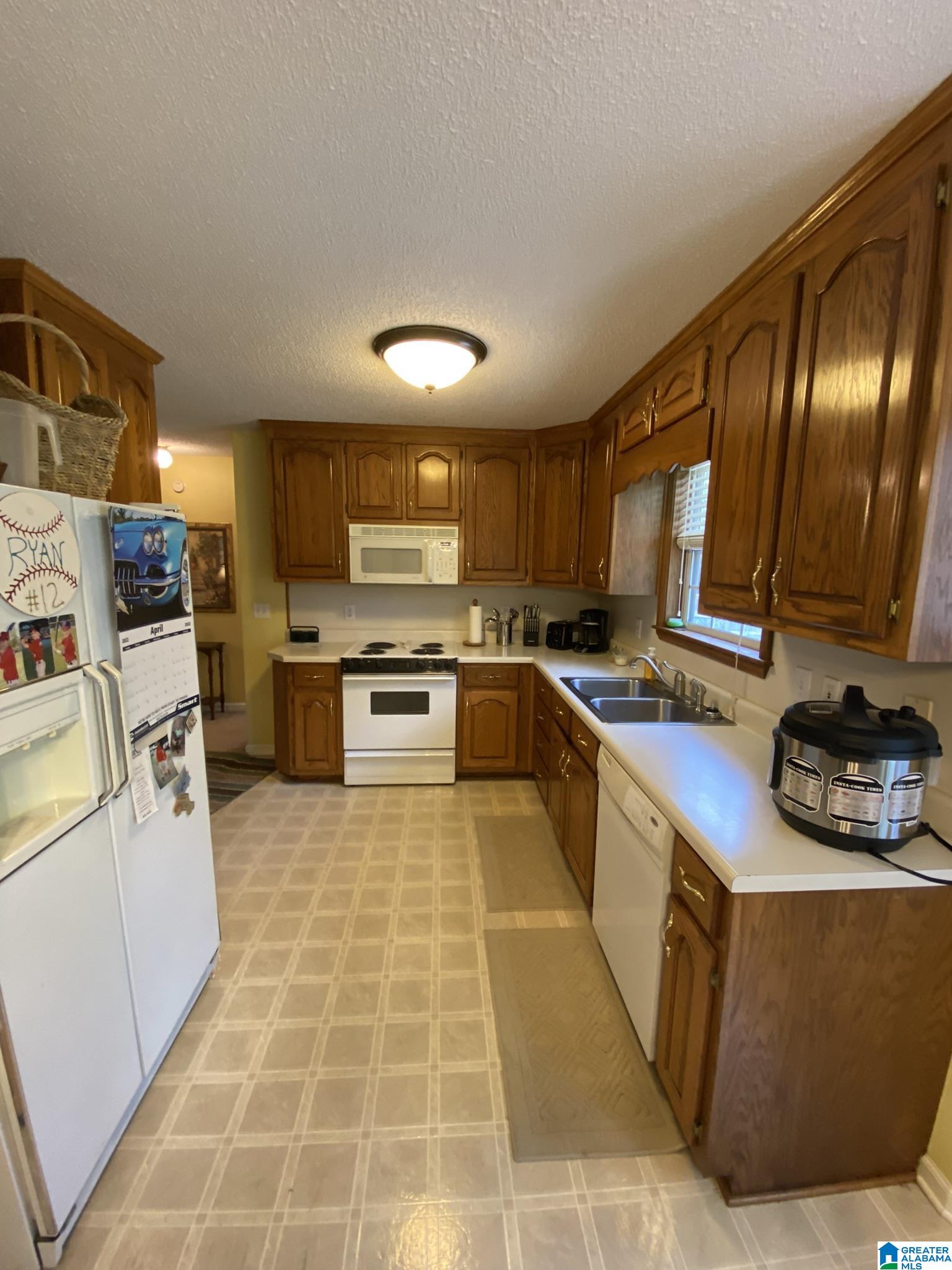 409 Wakefield Lane Mulga, AL 35118 - Photo 20 of 47