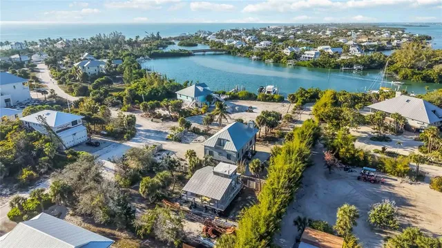 $999,999 | 120 Gasparilla Way, Placida, FL 33946