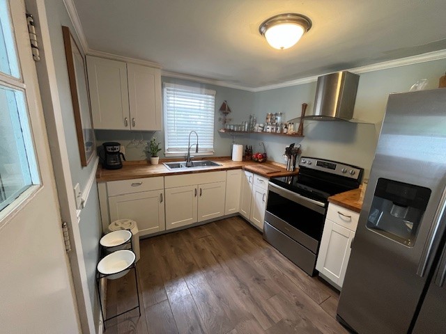52 Spruce Street Westerly, RI 02891 - Photo 3 of 11 First Floor kitchen