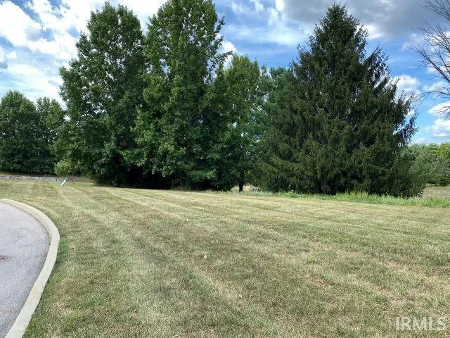 $199,900 | 2811 East Geneva Circle, Bloomington, IN 47401