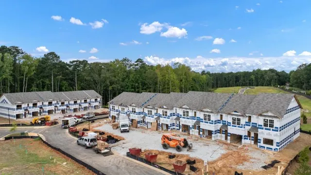 $287,990 | 5975 Skylar Drive, Atlanta, GA 30331