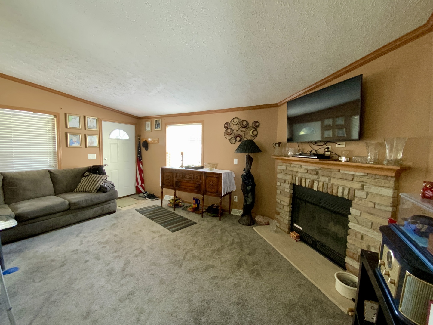 3 Maple Street Sandwich, IL 60548 - Photo 2 of 15