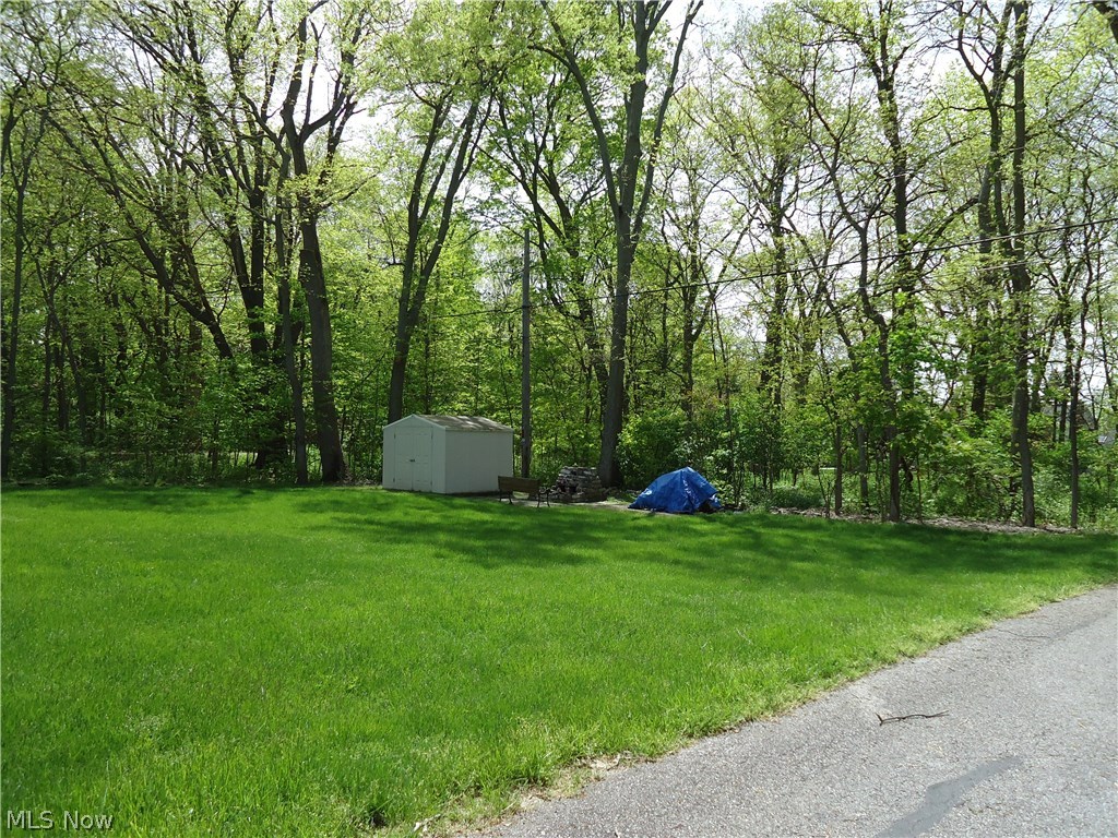 3684 North Cliff Road Port Clinton, OH 43452 - Photo 9 of 21 Gallery Image 9