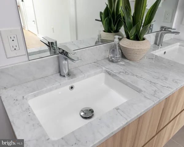 $4,000 | 7700 Georgia Avenue Northwest, Unit 301, Washington, DC 20012