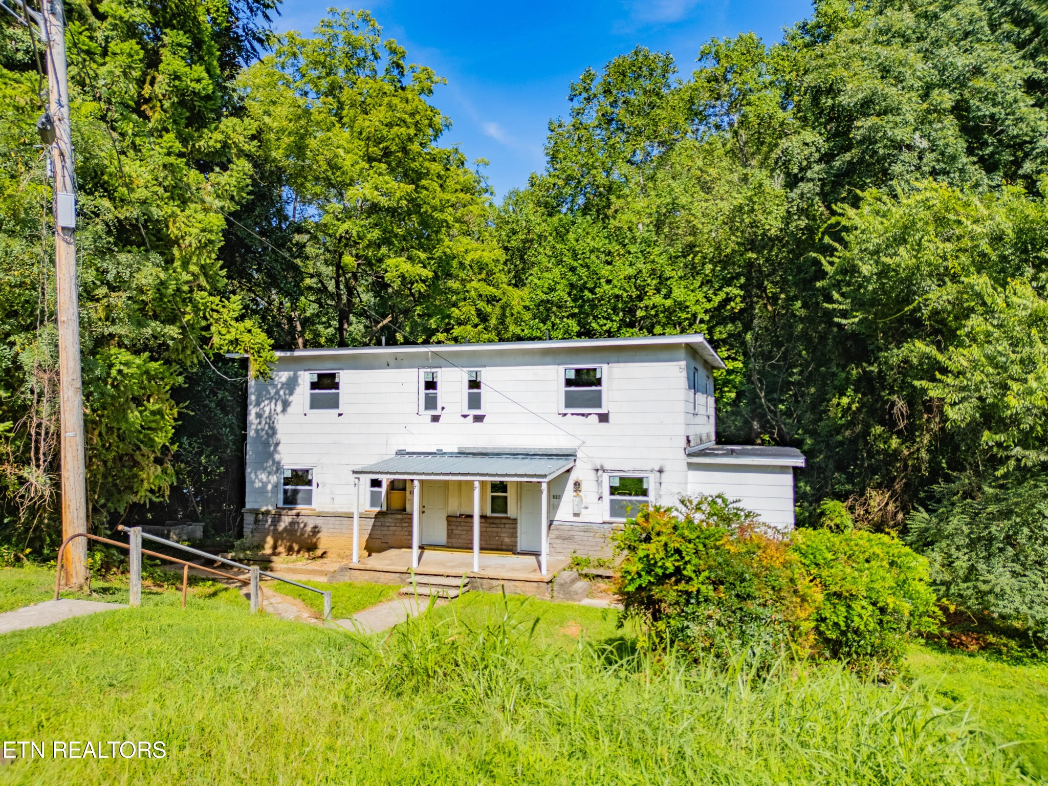 116 Hoyt Lane Oak Ridge, TN 37830 - Photo 1 of 54 Gallery Image 1