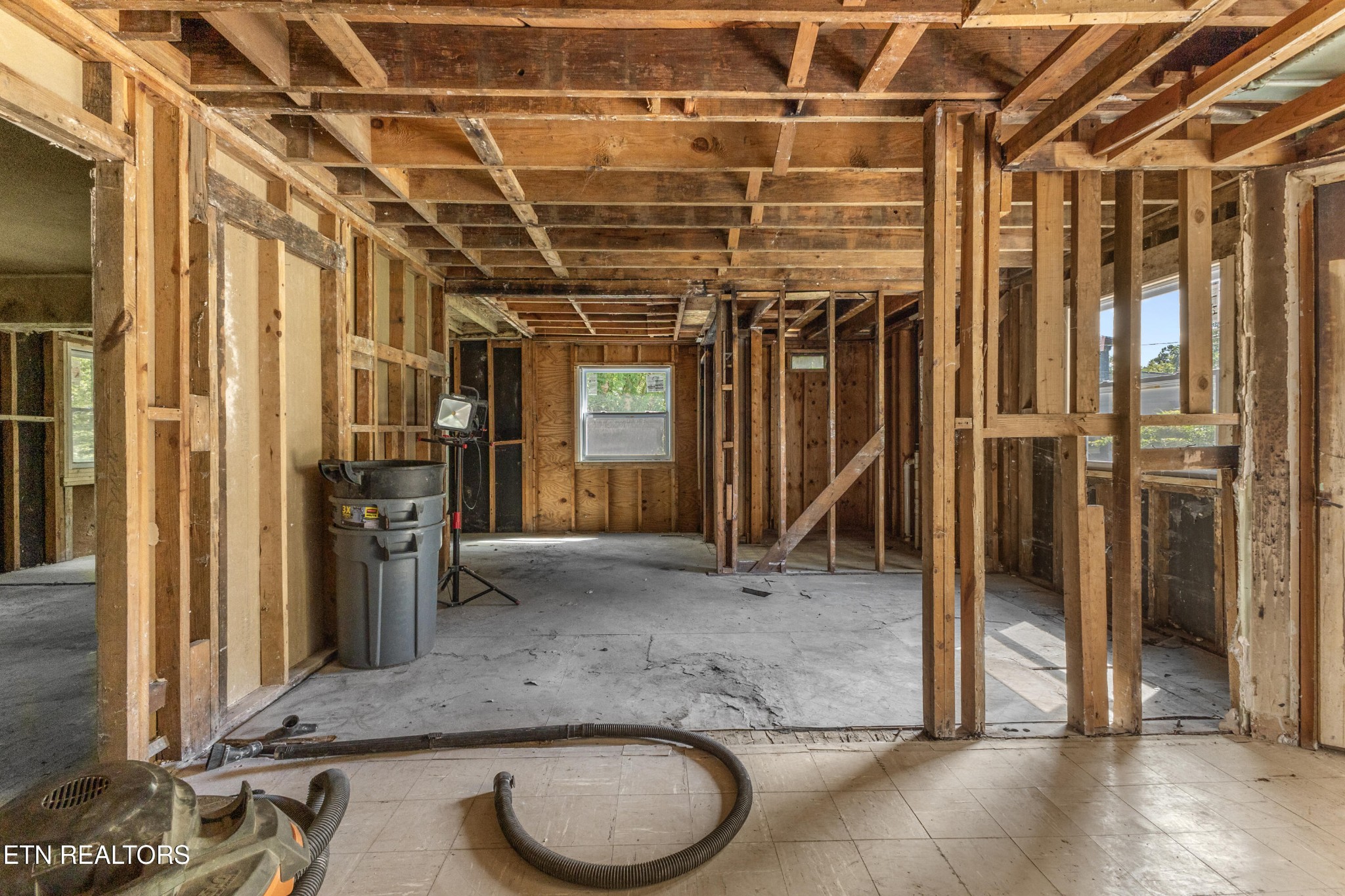 116 Hoyt Lane Oak Ridge, TN 37830 - Photo 15 of 54 Gallery Image 15