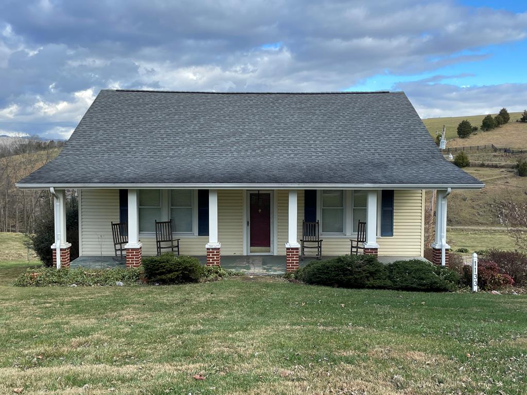 1133 Reeds Valley Road Castlewood, VA 24224 - Photo 1 of 12 Gallery Image 1