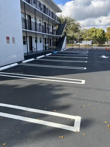 $1,599 | 1130 Northwest 62nd Street, Unit 9, Miami, FL 33150