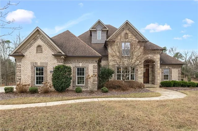 $779,000 | 1352 Trafalgar Drive, High Point, NC 27262