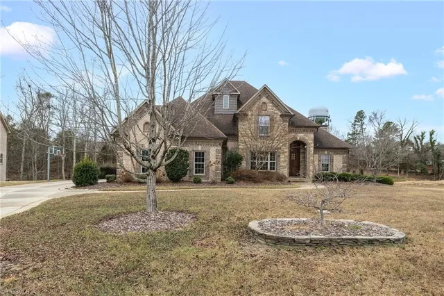 $779,000 | 1352 Trafalgar Drive, High Point, NC 27262