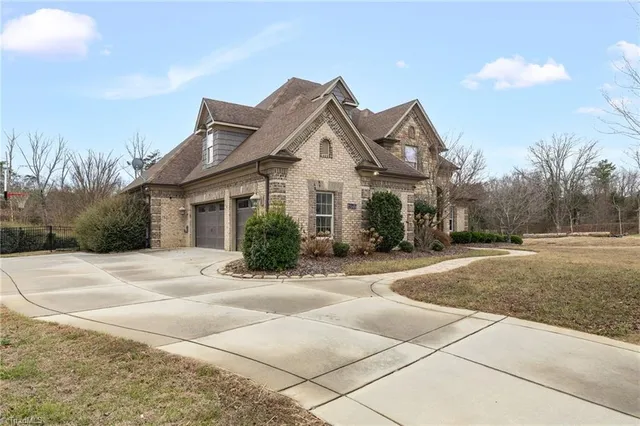 $779,000 | 1352 Trafalgar Drive, High Point, NC 27262