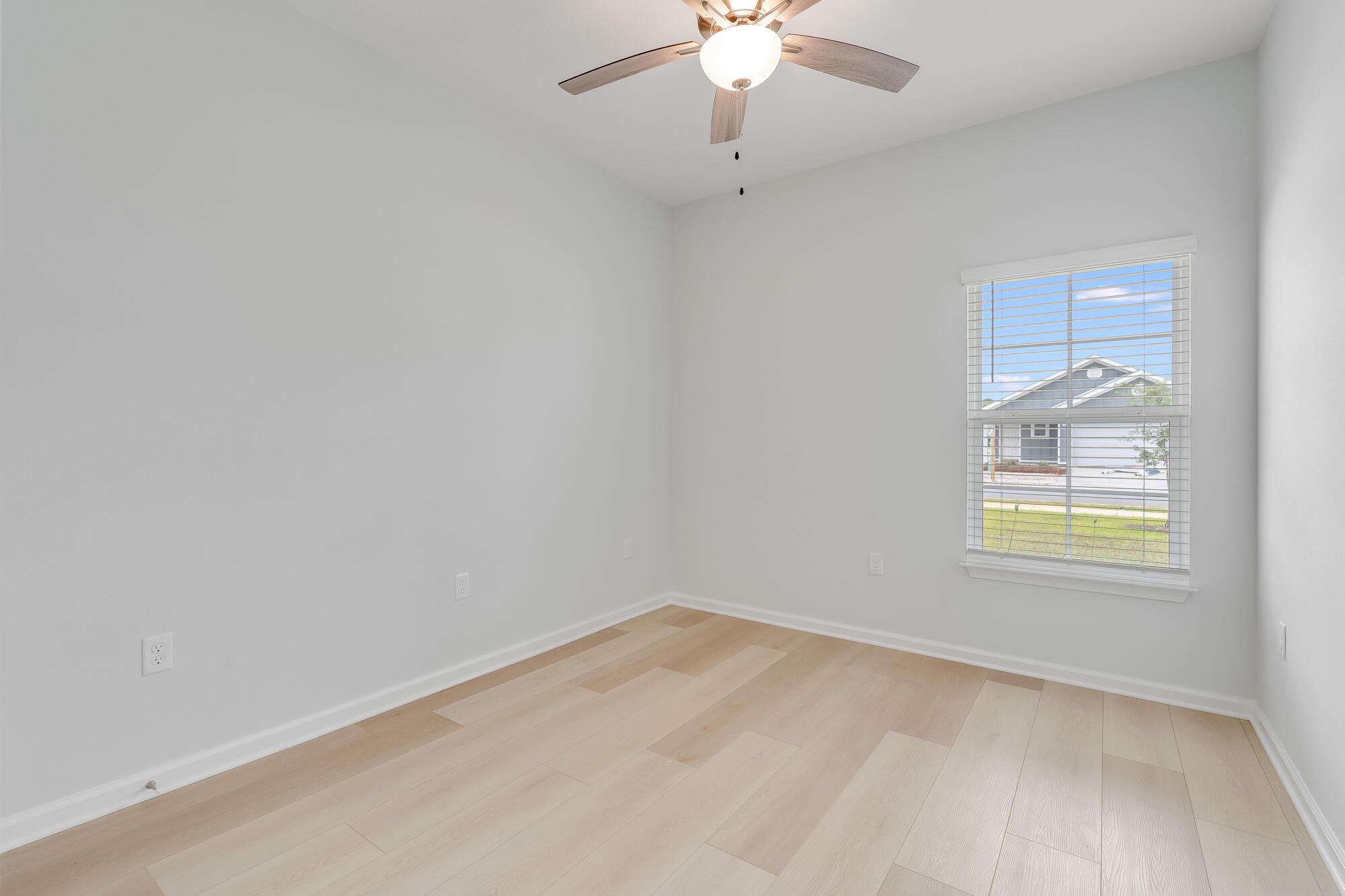 24 Riverwalk Circle Freeport, FL 32439 - Photo 15 of 24 24 Riverwalk Cir _- AWP Media 0137