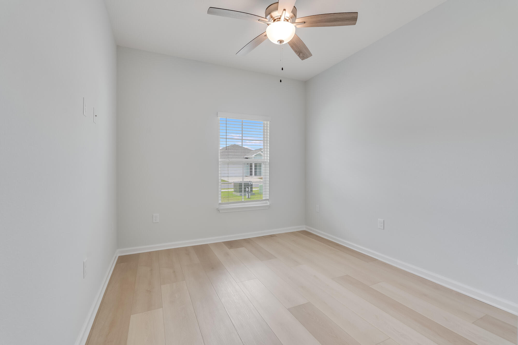 24 Riverwalk Circle Freeport, FL 32439 - Photo 17 of 24 24 Riverwalk Cir _- AWP Media 0147