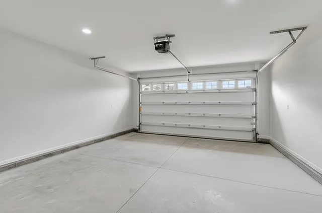 $389,900 | 24 Riverwalk Circle, Freeport, FL 32439