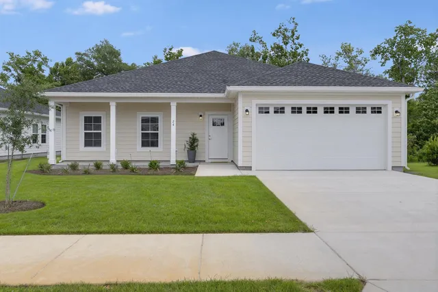 $389,900 | 24 Riverwalk Circle, Freeport, FL 32439