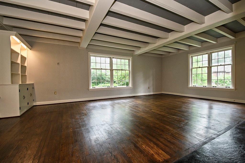 36 Windsor Road Pittsburgh, PA 15215 - Photo 3 of 25 Living Room