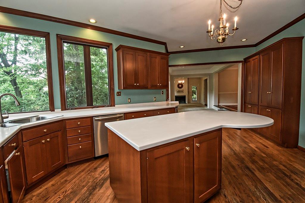 36 Windsor Road Pittsburgh, PA 15215 - Photo 10 of 25 Gallery Image 10