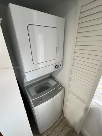 $2,500 | 219 Northwest 12th Avenue, Unit 711, Miami, FL 33128