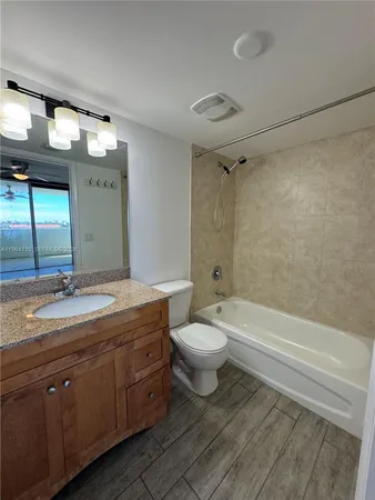 $2,500 | 219 Northwest 12th Avenue, Unit 711, Miami, FL 33128