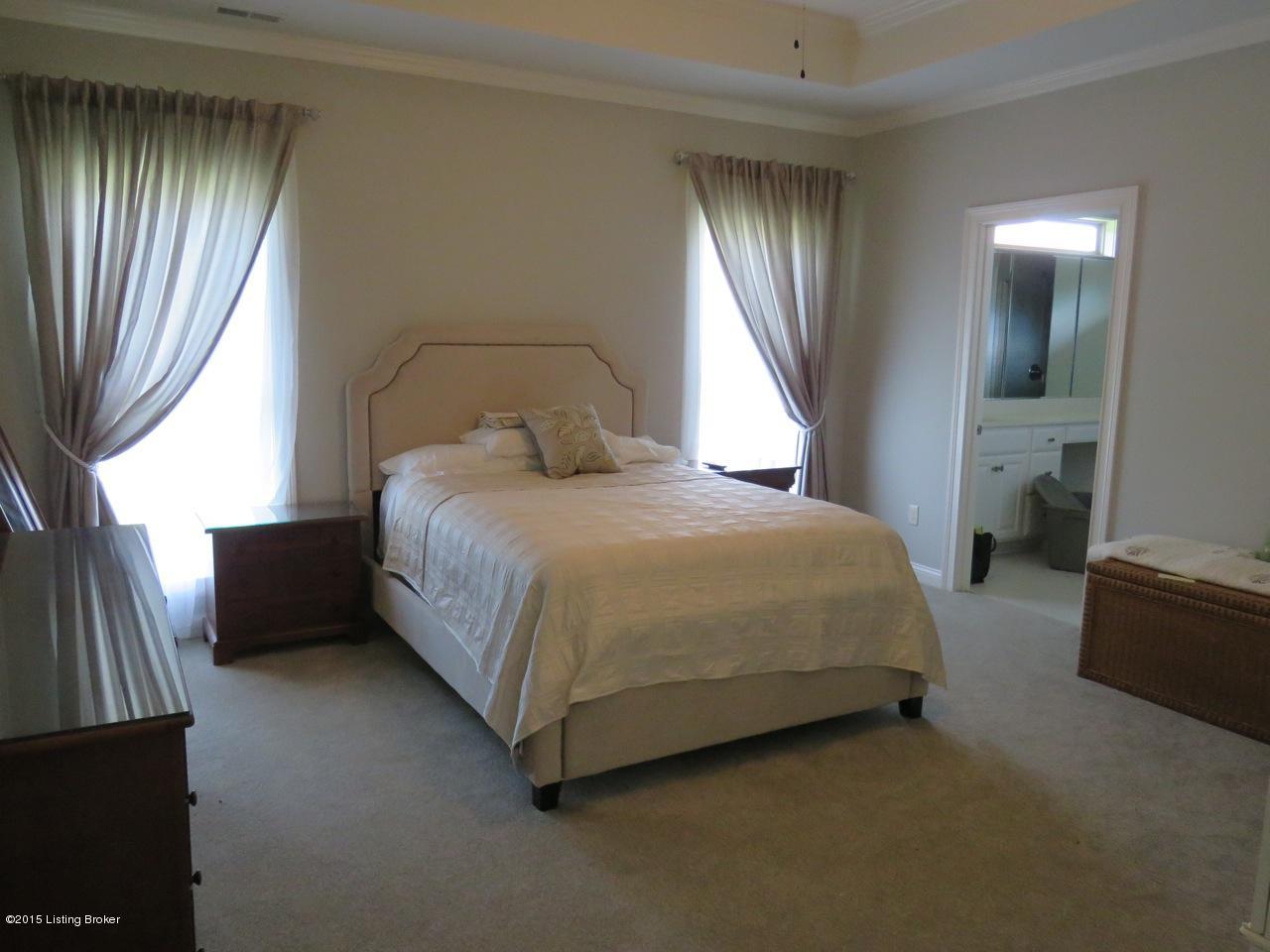 208 Maple Valley Road Louisville, KY 40245 - Photo 6 of 20 AMAP12