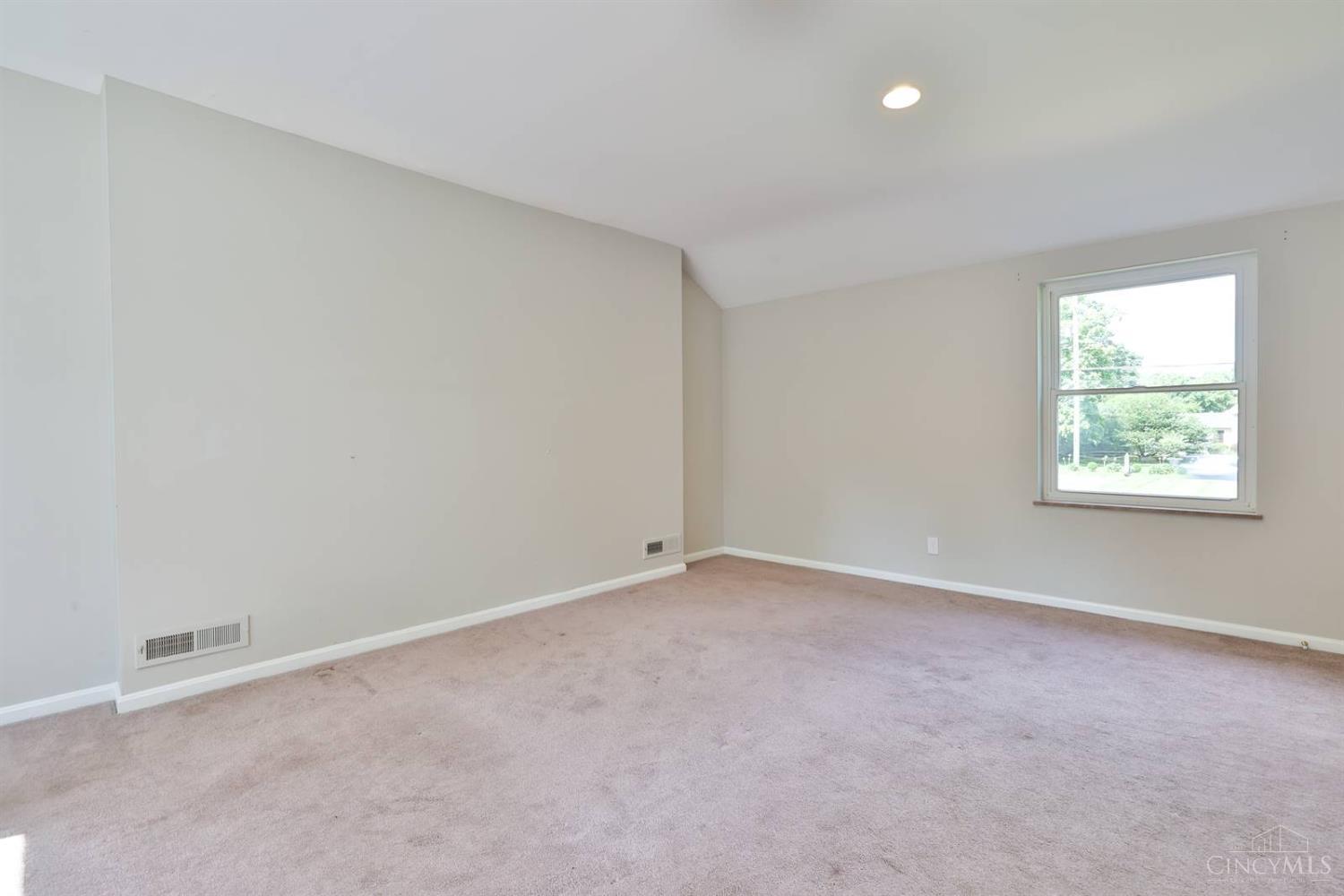 6100 Miami Road Cincinnati, OH 45243 - Photo 21 of 54