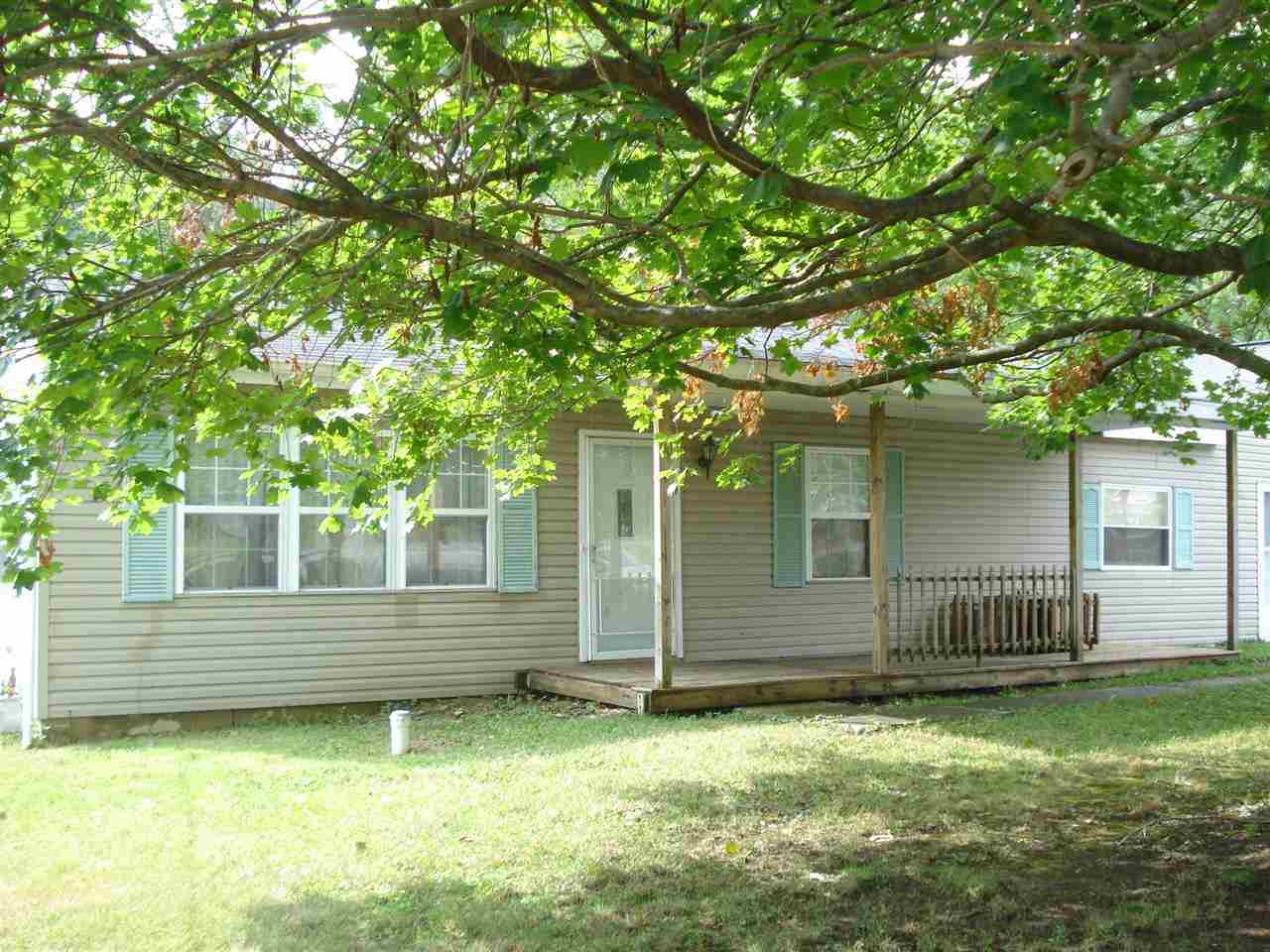 3111 North Huntington Road Marion, IN 46952 - Photo 2 of 17
