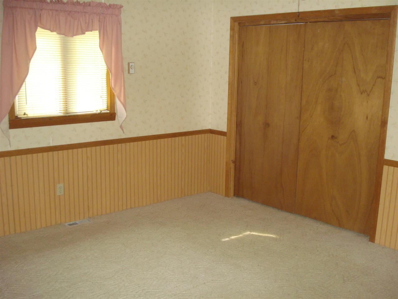 3111 North Huntington Road Marion, IN 46952 - Photo 13 of 17