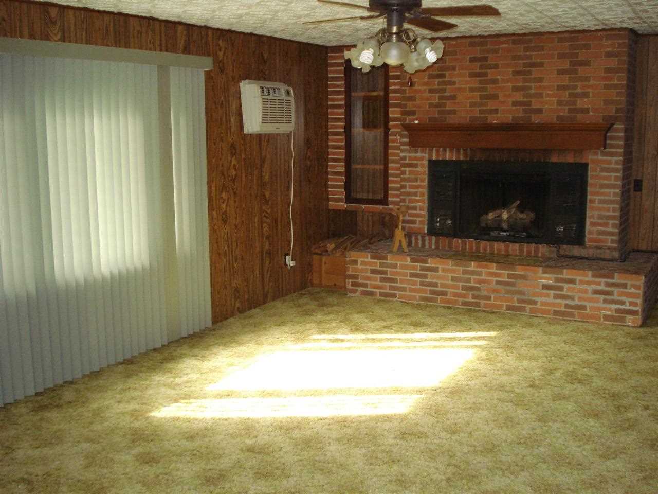 3111 North Huntington Road Marion, IN 46952 - Photo 9 of 17