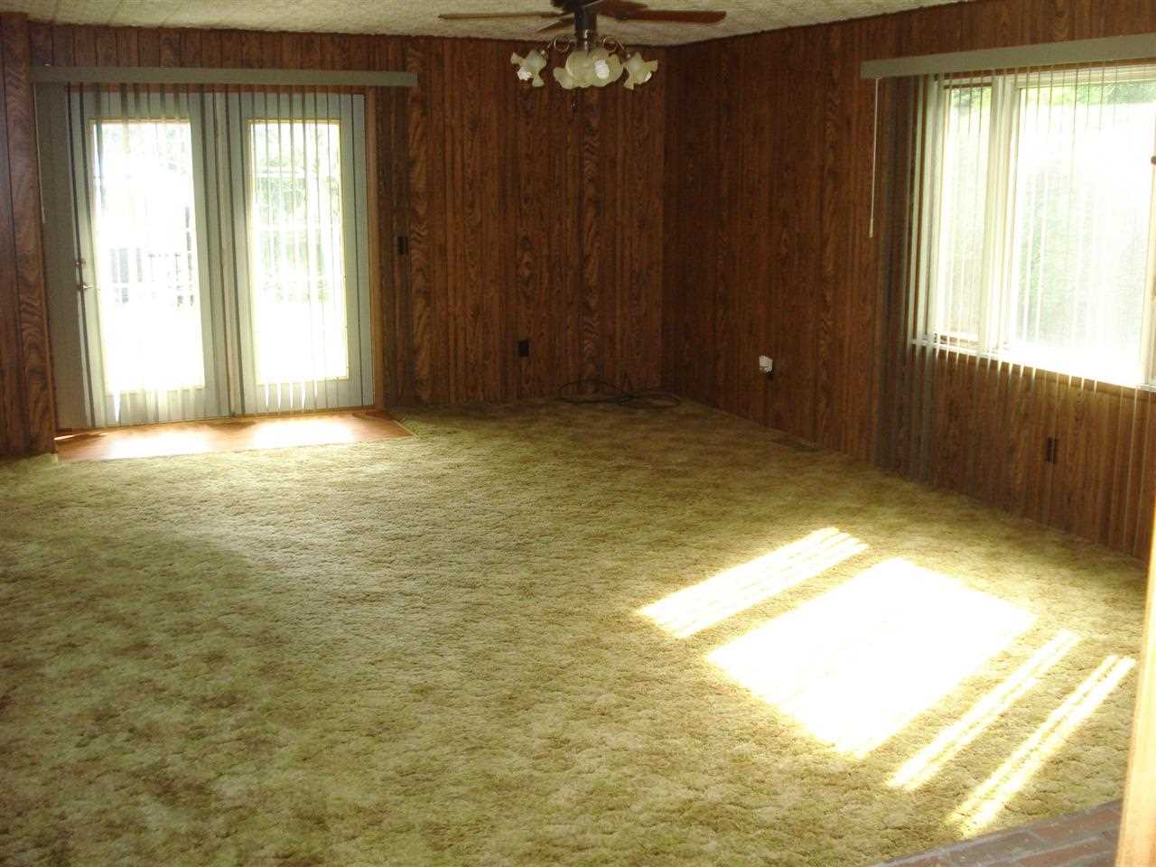 3111 North Huntington Road Marion, IN 46952 - Photo 10 of 17