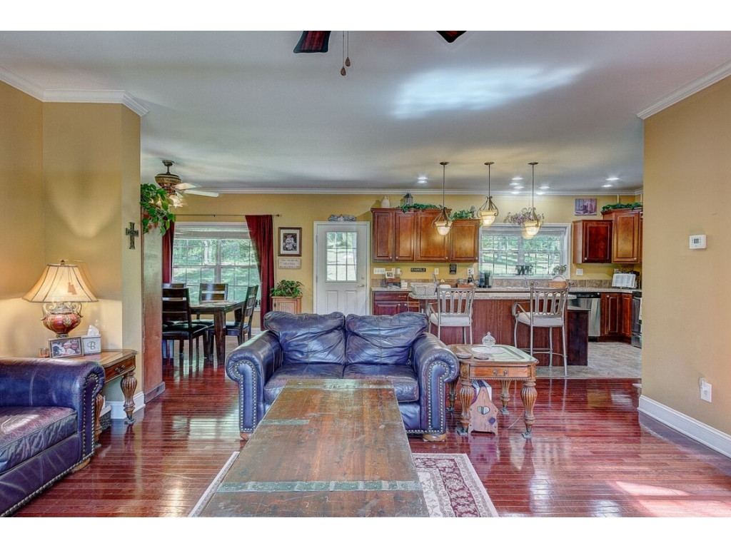 173 Oliver Edwards Road Jonesborough, TN 37659 - Photo 7 of 25 Photo 7