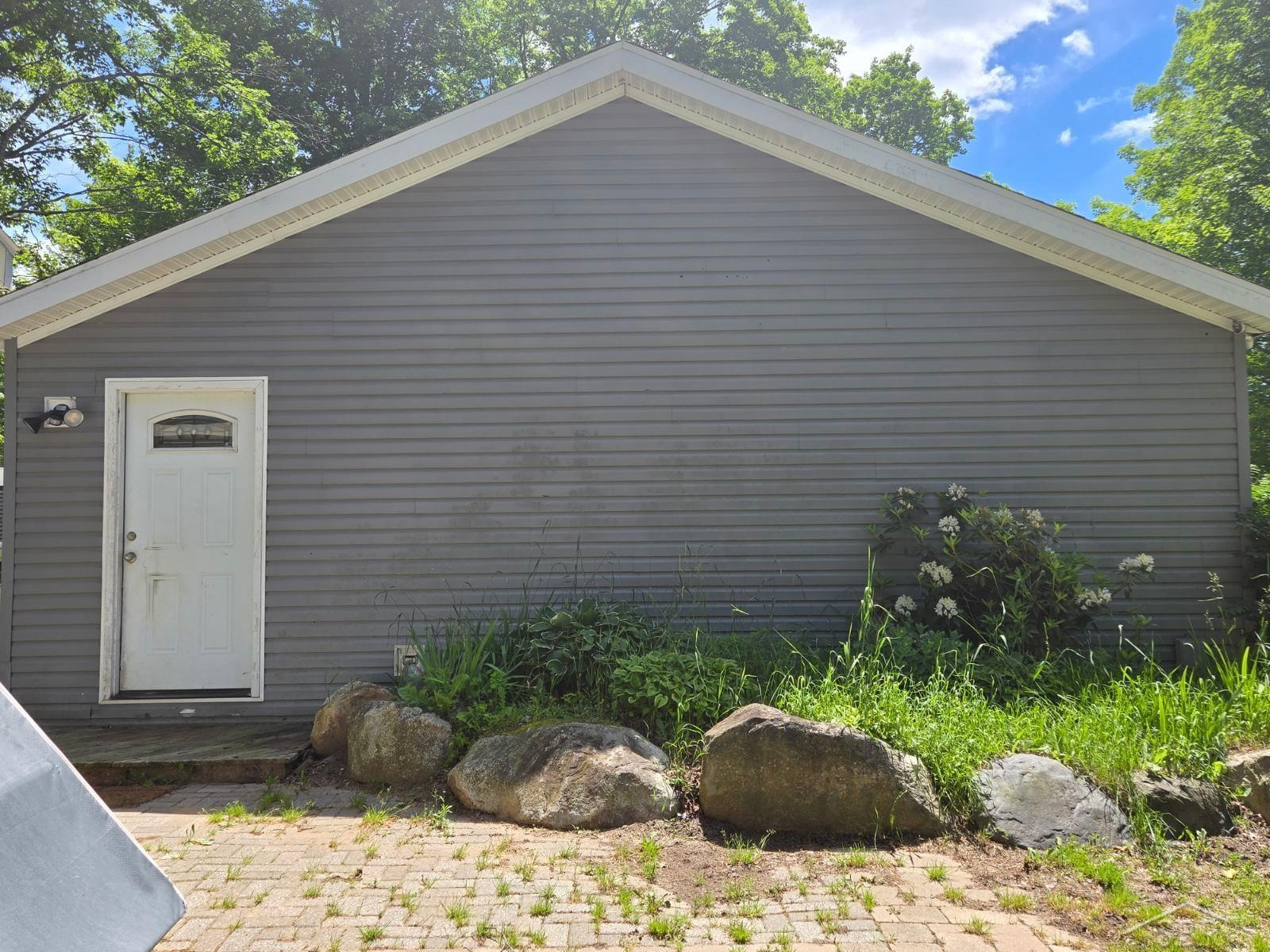 10263 Maple Valley Road Gladwin, MI 48624 - Photo 3 of 35