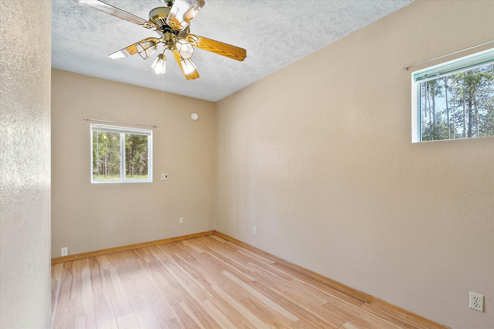 27401 North Short Road Deer Park, WA 99006 - Photo 16 of 46