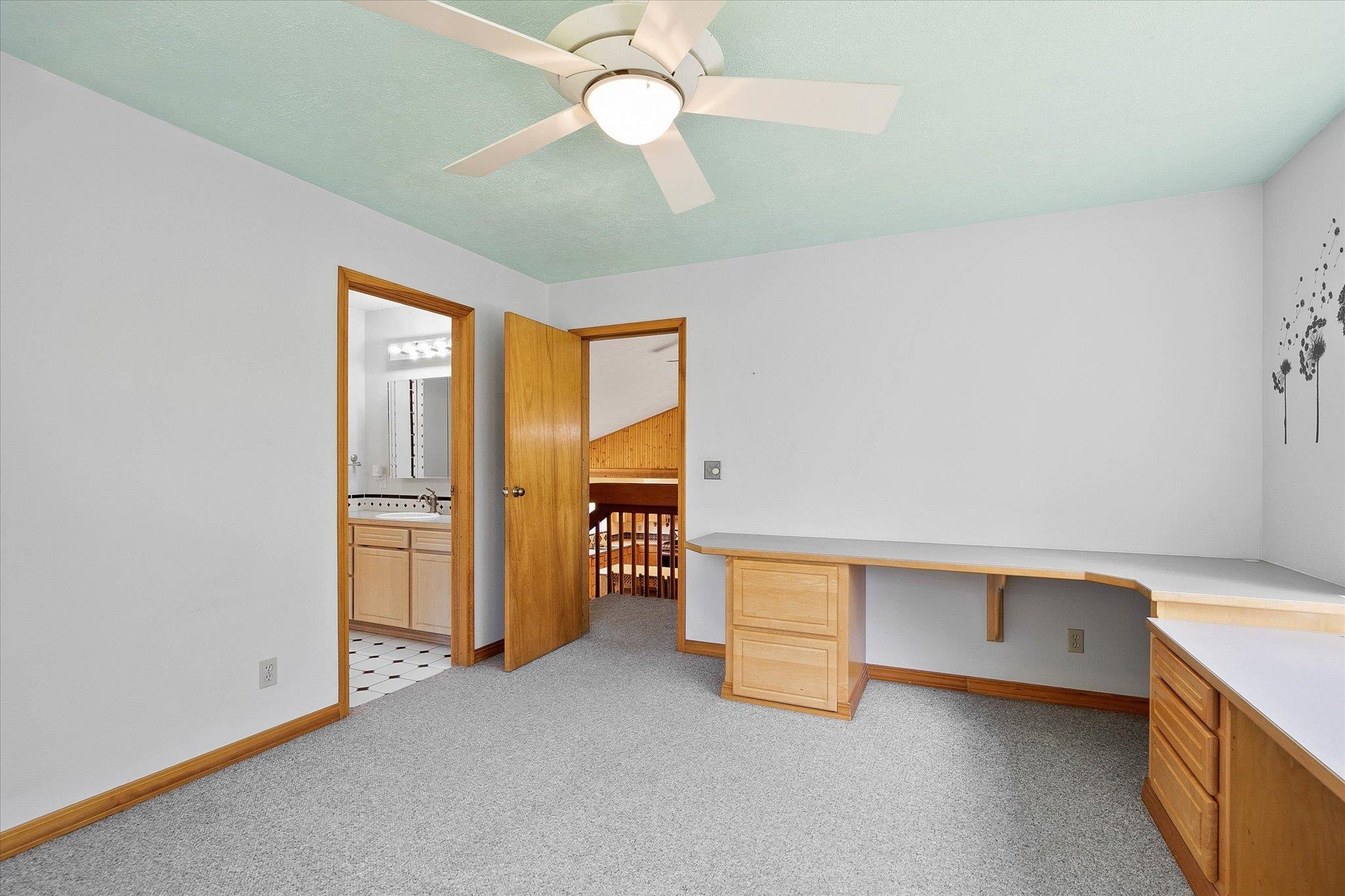 27401 North Short Road Deer Park, WA 99006 - Photo 22 of 46