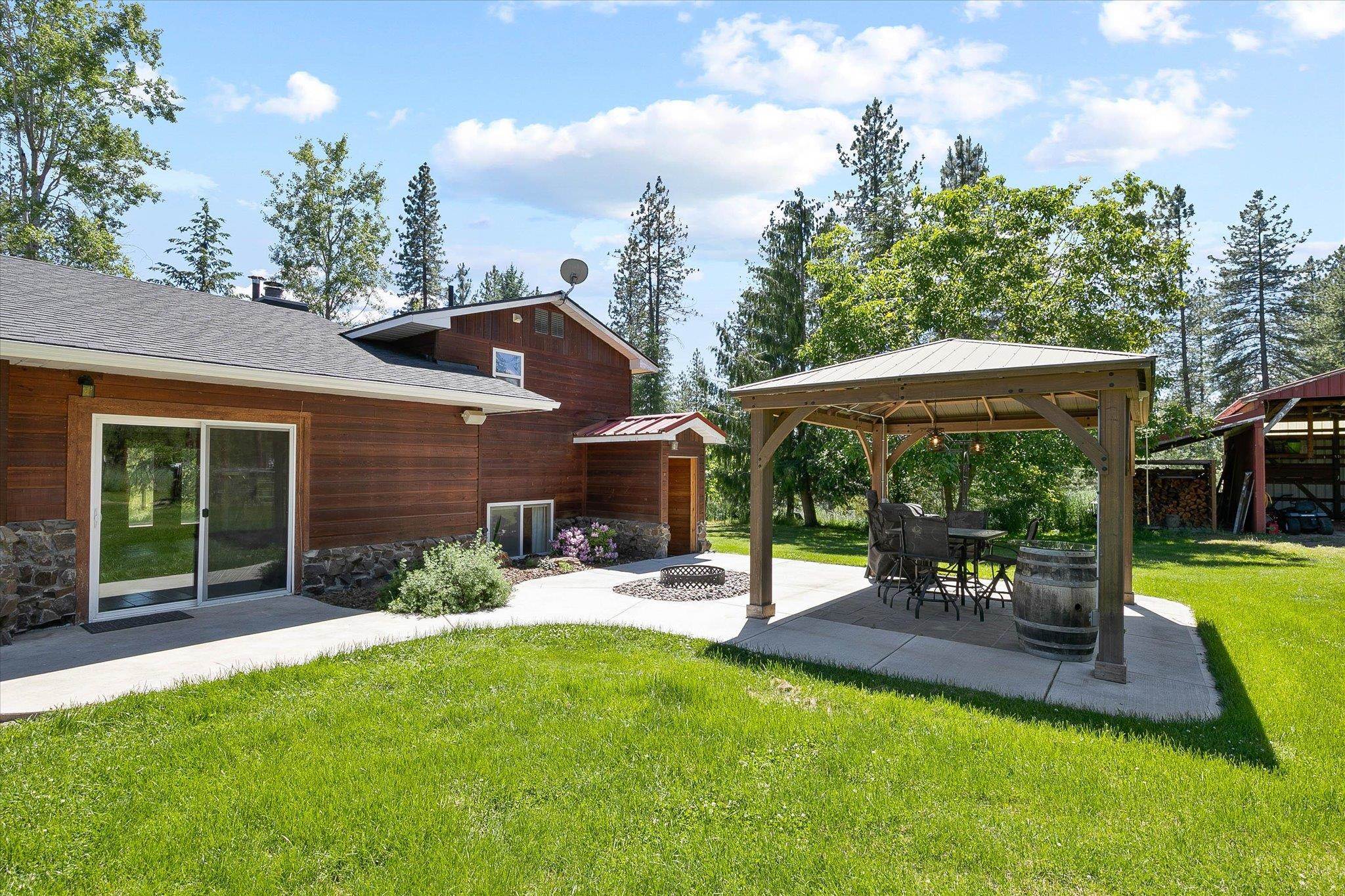 27401 North Short Road Deer Park, WA 99006 - Photo 3 of 46