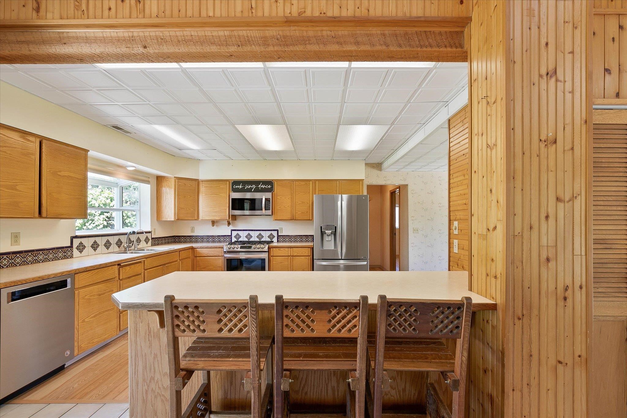27401 North Short Road Deer Park, WA 99006 - Photo 9 of 46