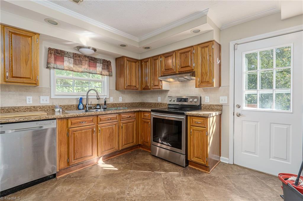 5212 Williard Road Oak Ridge, NC 27310 - Photo 12 of 23