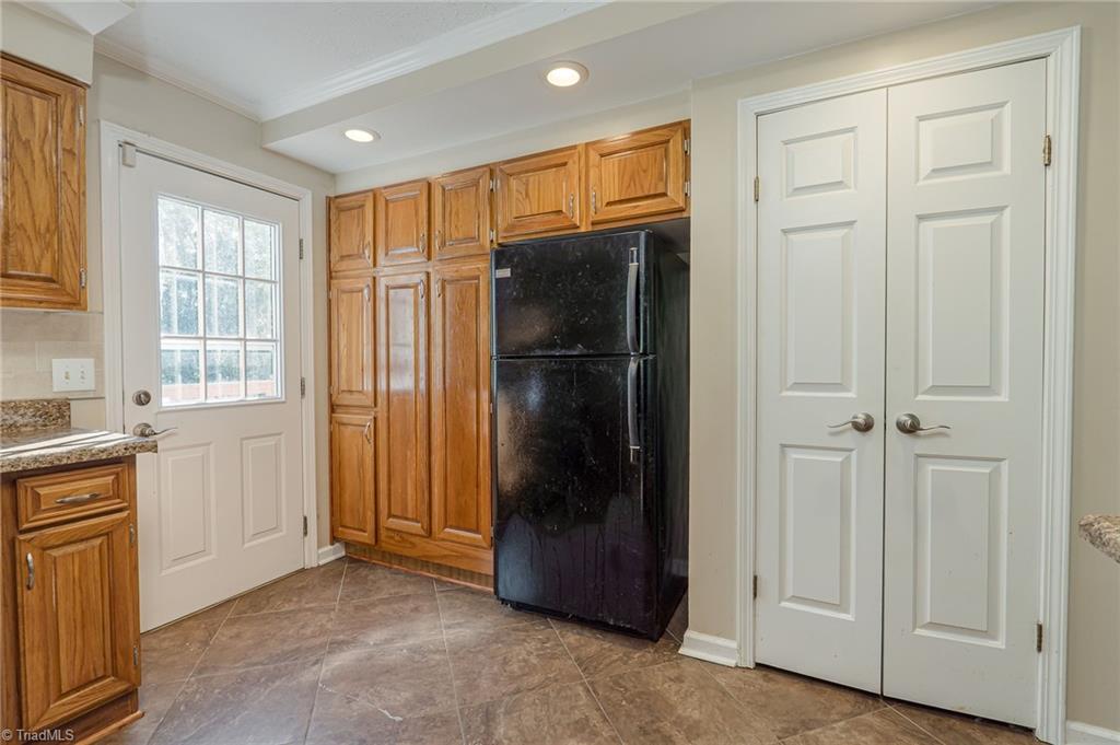 5212 Williard Road Oak Ridge, NC 27310 - Photo 13 of 23