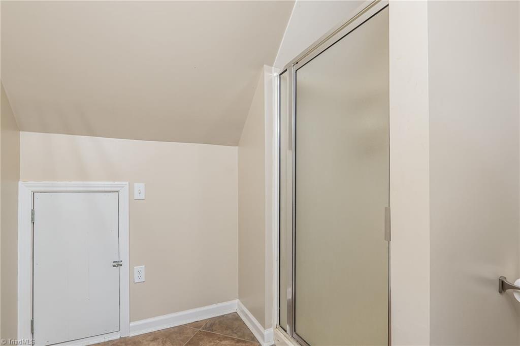 5212 Williard Road Oak Ridge, NC 27310 - Photo 15 of 23