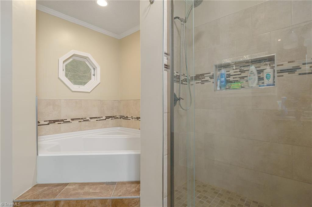 5212 Williard Road Oak Ridge, NC 27310 - Photo 8 of 23